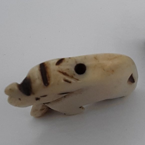 Elephants Pendants African Tribal Yak Bones 1" Set of 2 DIY - Picture 9 of 10